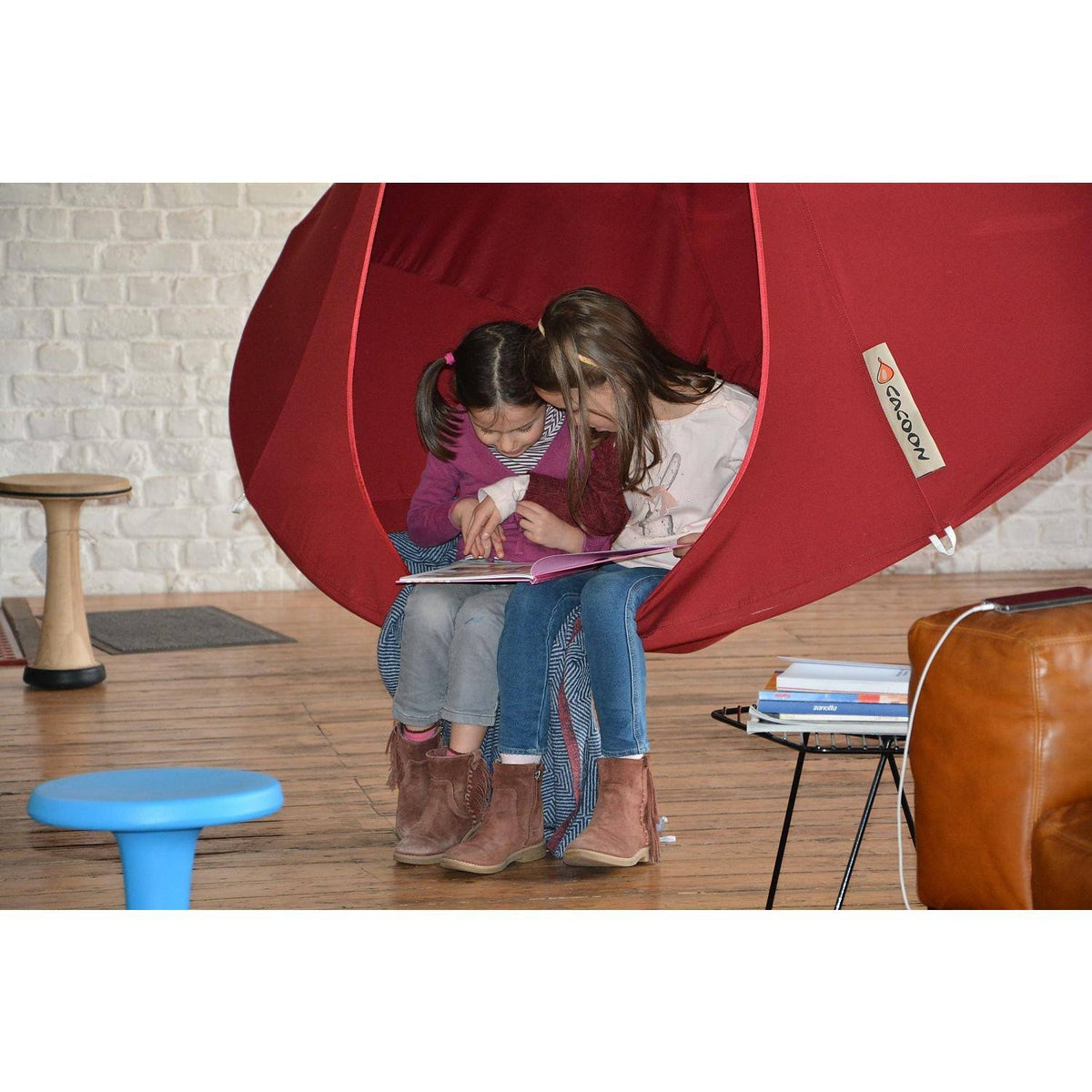 Red Double Hanging Chair W371