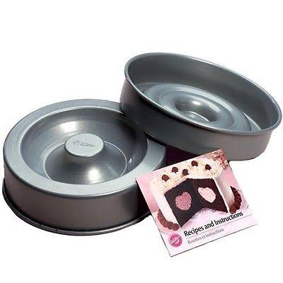 Heart 8.25-Inch by 2.25-Inch Cake Pan Set D107