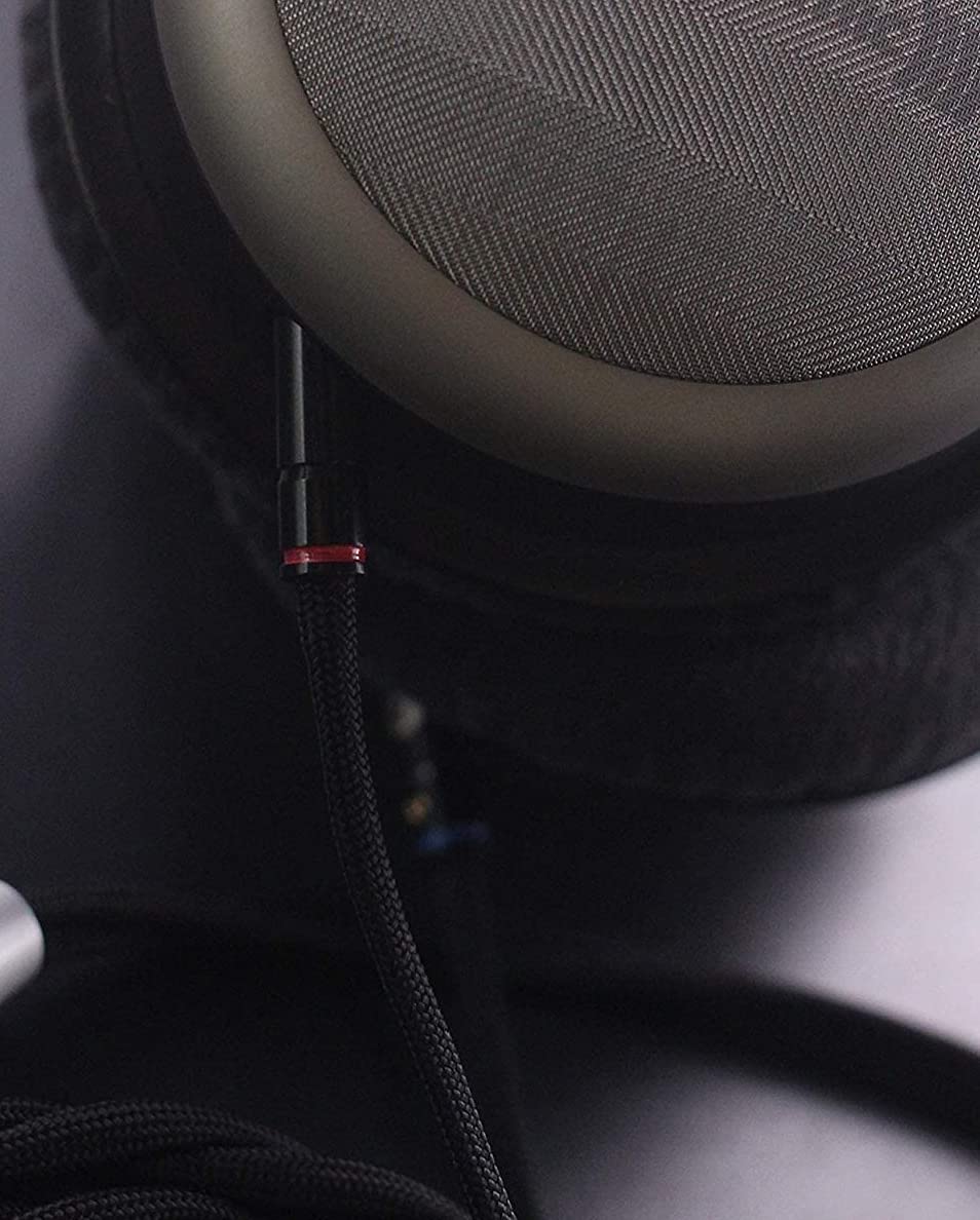 Audio Upgrade Cable with 4-pin XLR Male Plug, 1.5M N70645
