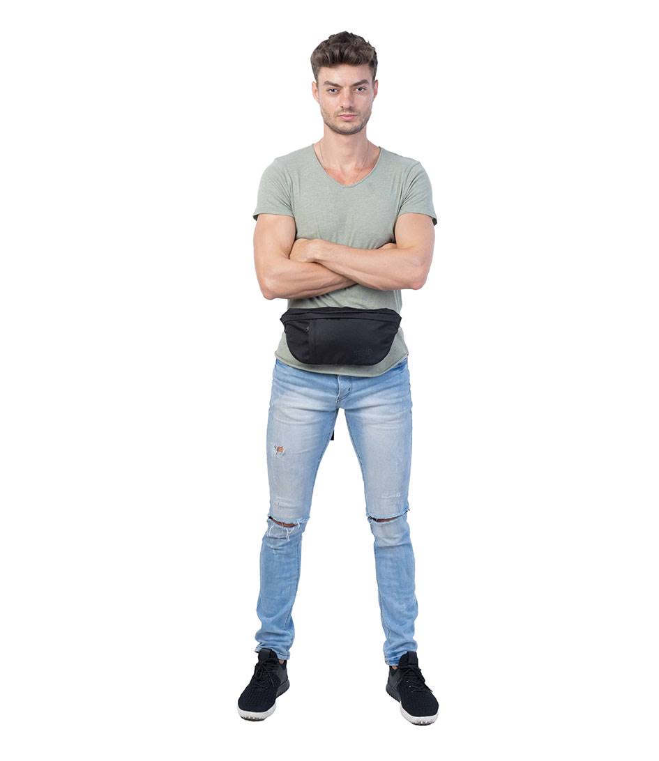Classic Hip Pack 2L Absolute Black H24750