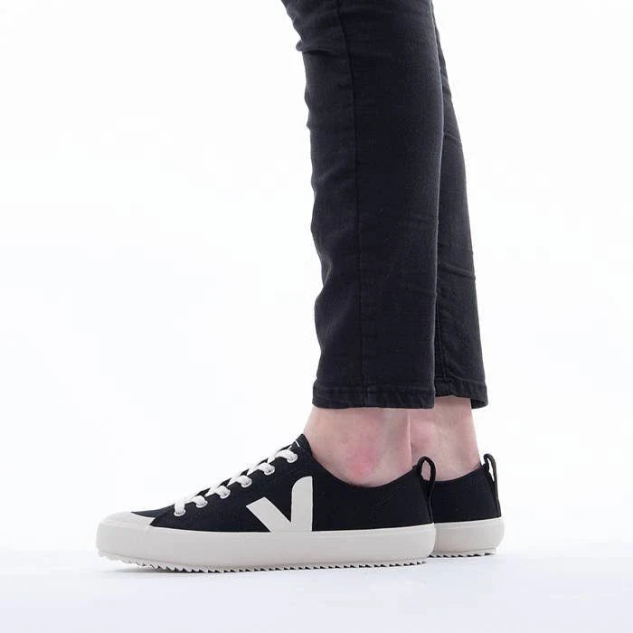 Nova Canvas Sneakers Q68073