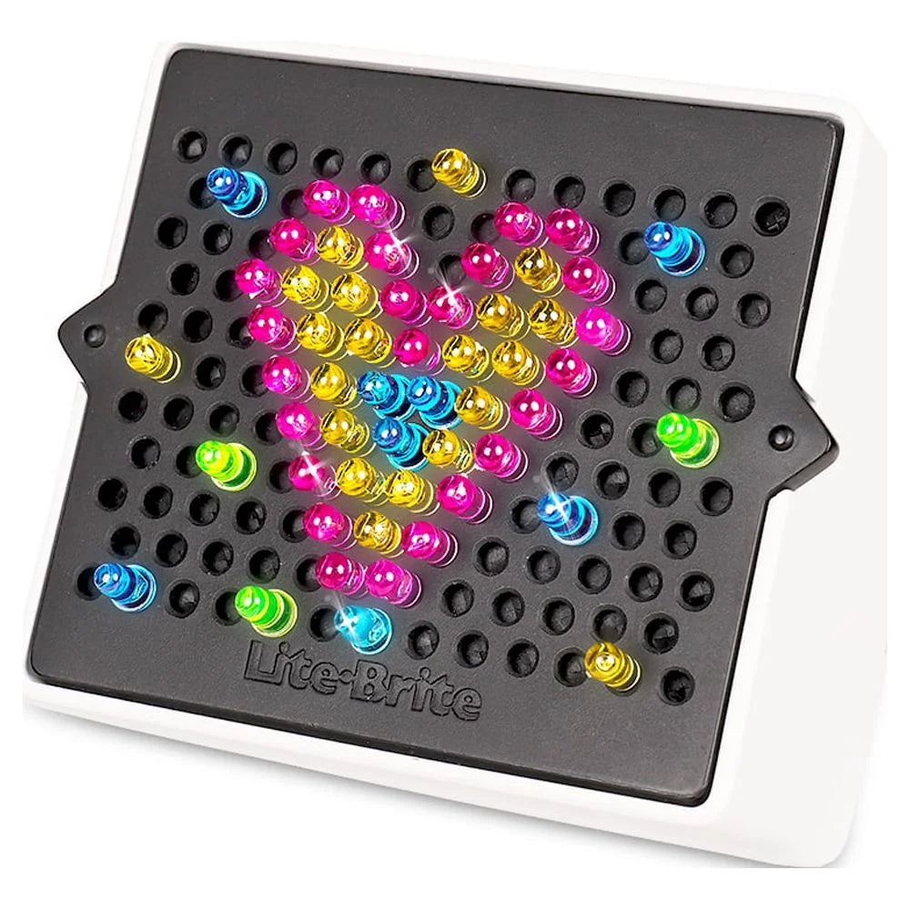 Mini 3.5" Includes 4 Templates and 80 Colored Pegs Q1314