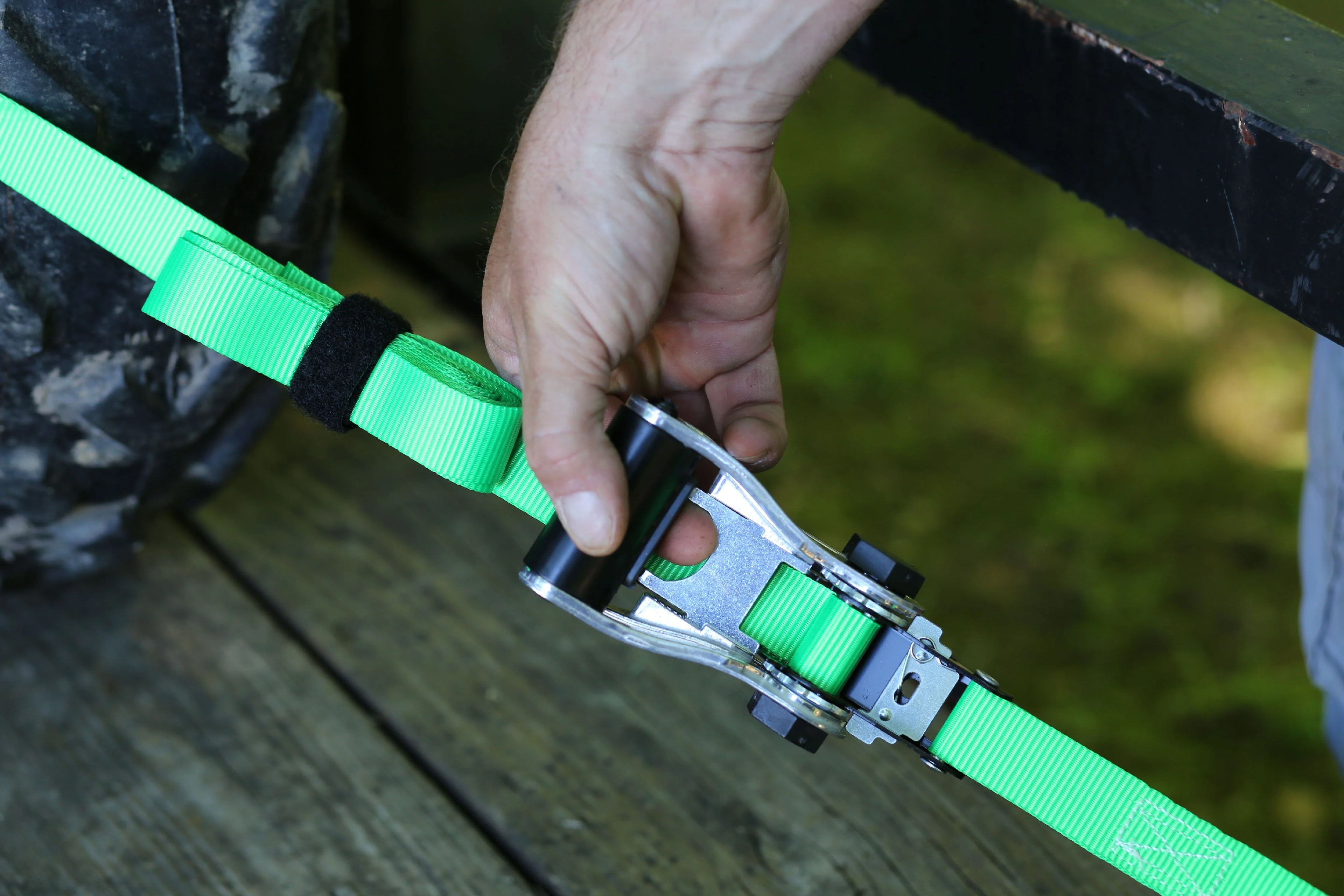 2 Pack 1in x 10ft 1500lb Green Ratchet Tie Down M176