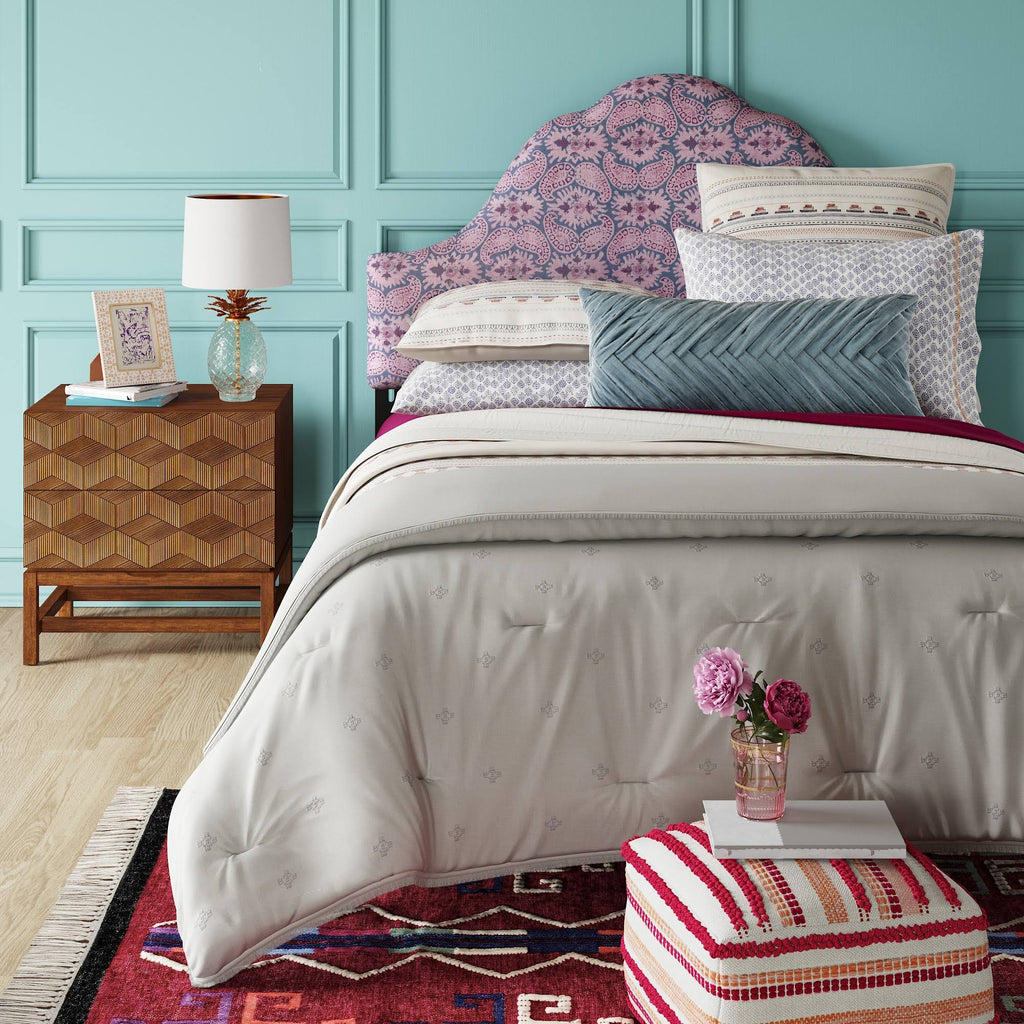 California King Arched Headboard Purple Paisley D587335