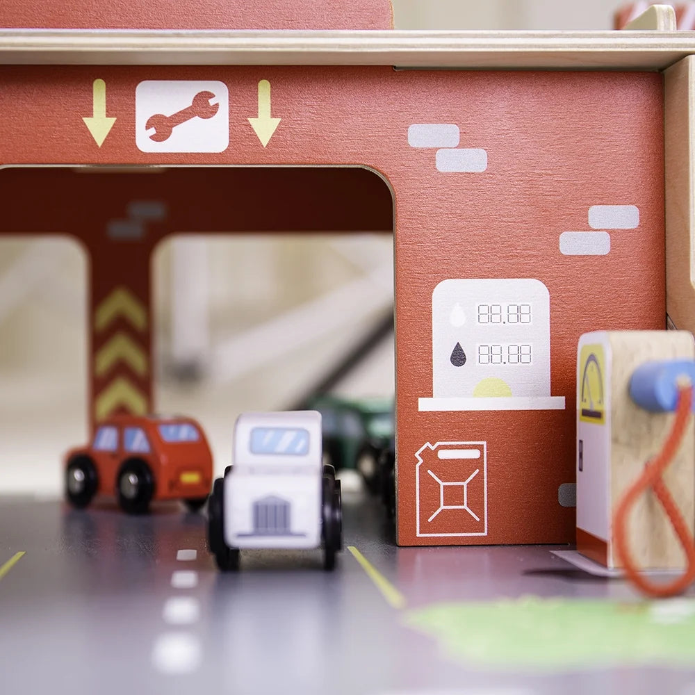 Park & Play Garage N608