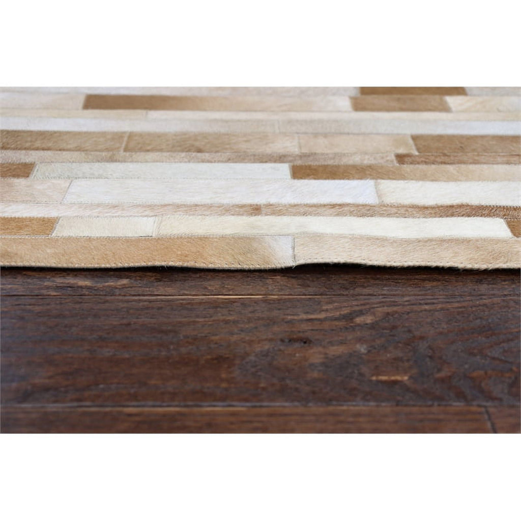 Camel 4' X 6' Area Rug I22995