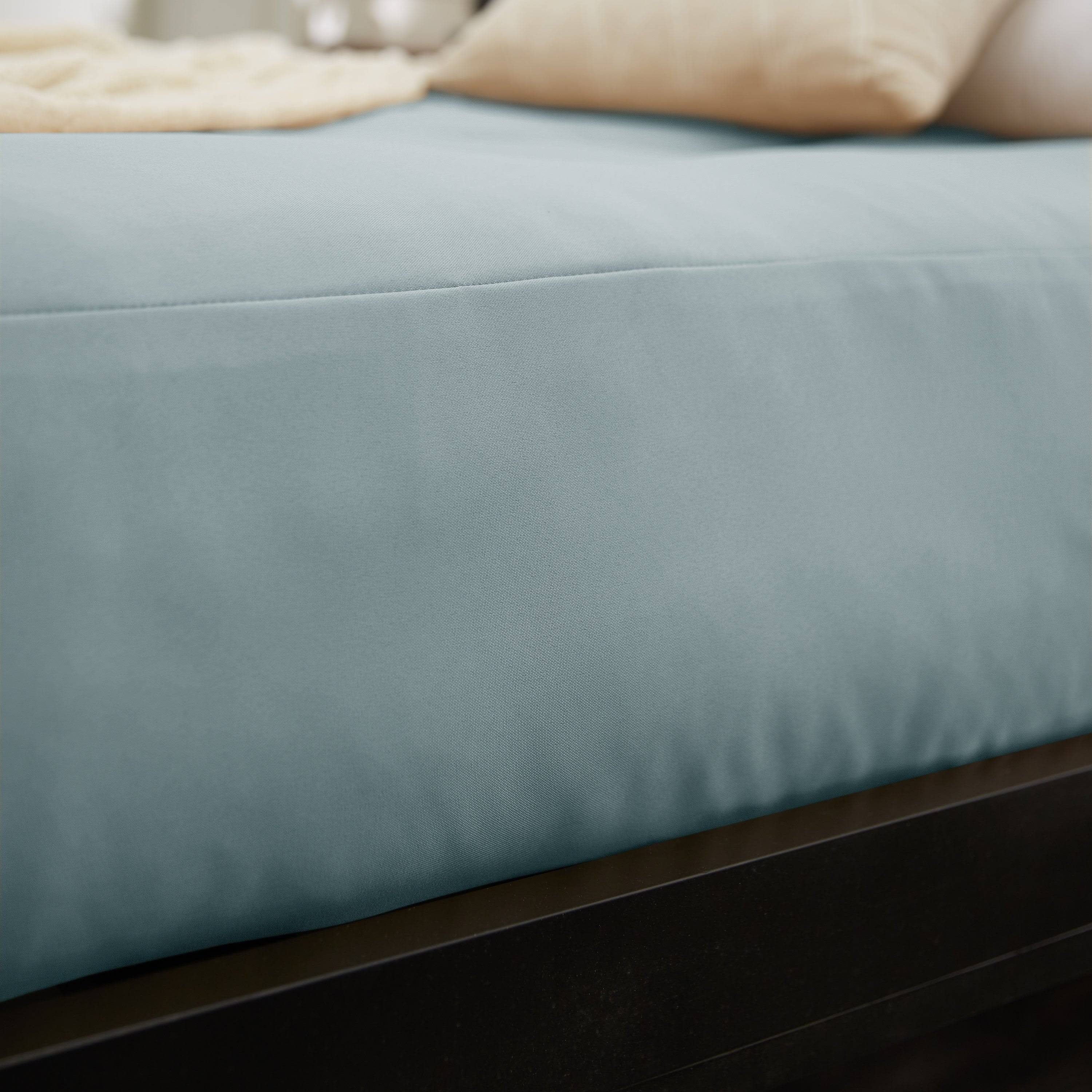 Red Full-Size 8-Inch Futon Mattress W19757