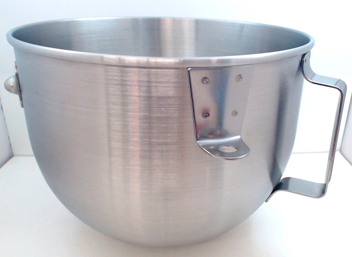 4.5 QT Stainless Steel Bowl with Handle D294