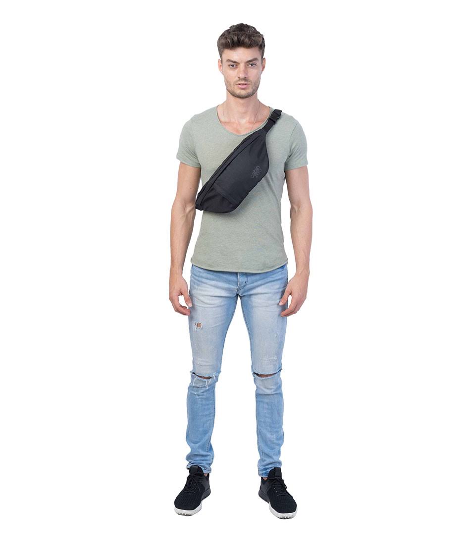 Classic Hip Pack 2L Absolute Black H24750