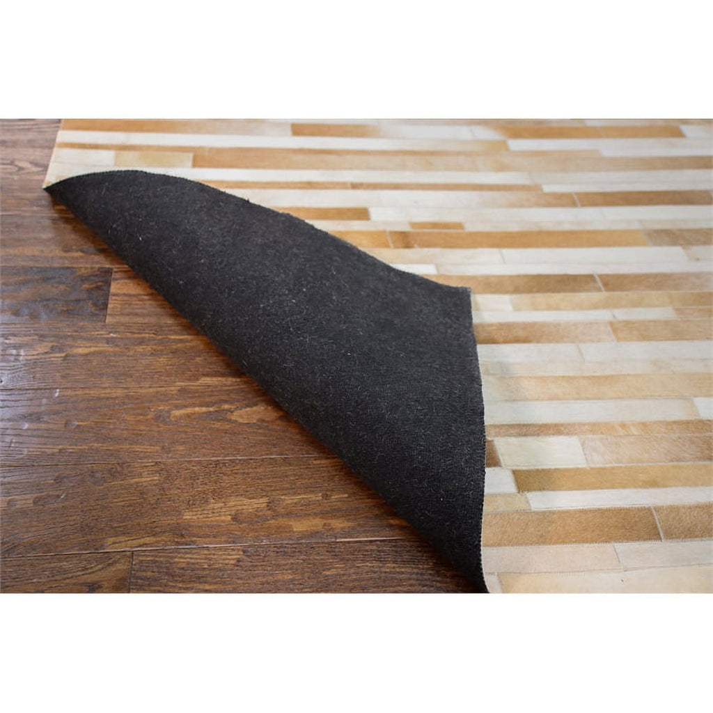 Camel 4' X 6' Area Rug I22995
